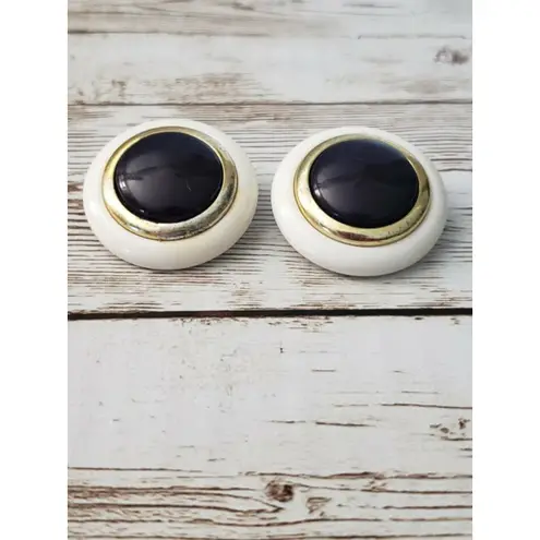 Vintage Clip On Earrings