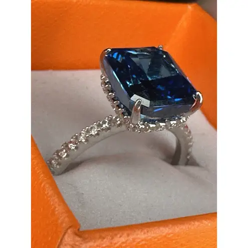 Sterling Silver Tanzanite And CZ Ring Size 7.5