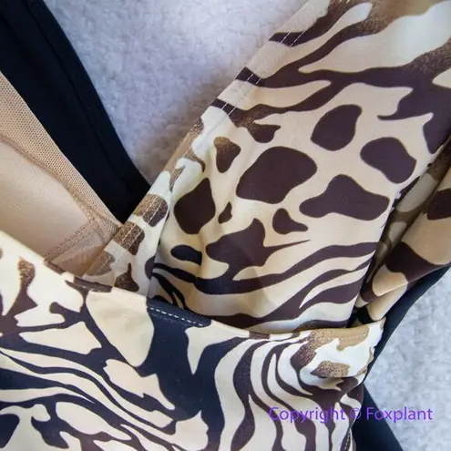 Fantasizer women's one piece swimsuit wrap chest, size 10D Gold