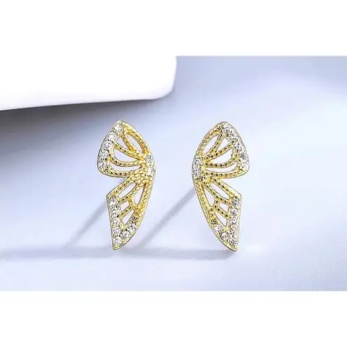 Boutique NEW Gold Plated S925 Half Butterfly Mismatch Diamond Simulate Stud Earrings 0.5”