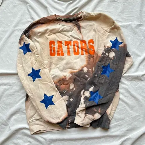 Fanatics University of Florida Gators Fuzzy Acid Washed Gray Grey Crewneck with stars