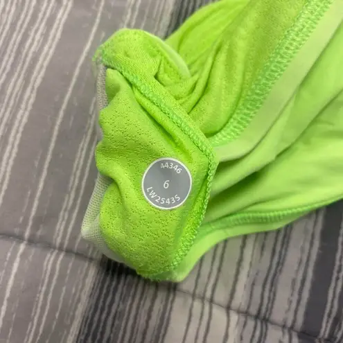 Lululemon  Free To Be Bra Zippy Green 6