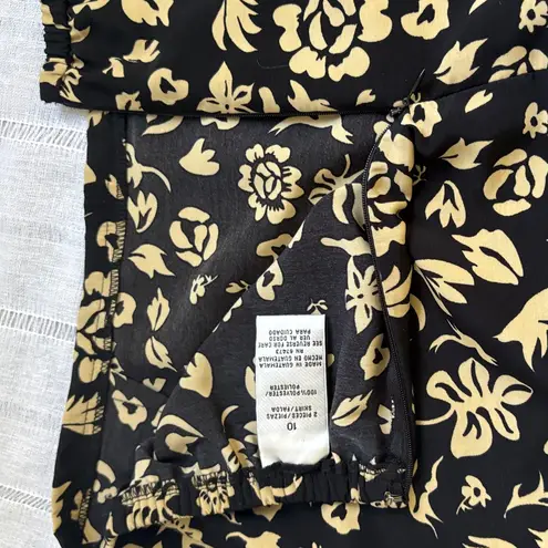 Unique Vintage Black and Cream Floral A-Line Skirt