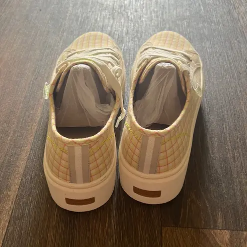 Funday Platform Sneaker Size 8