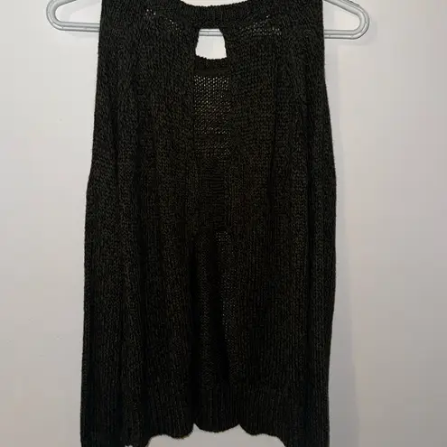 Cloth Dark Green Open Back and Open Sleeve Knit Sweater