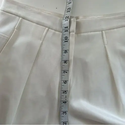 Giorgio Armani White Single Pleat Viscose Blend High Rise Pants Size 4 vintage