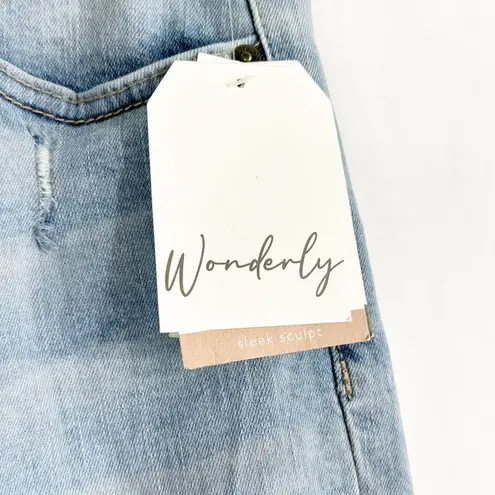 Wonderly Size 6 Jeans Distressed Light Blue Girlfriend Crop Ankle Straight 615