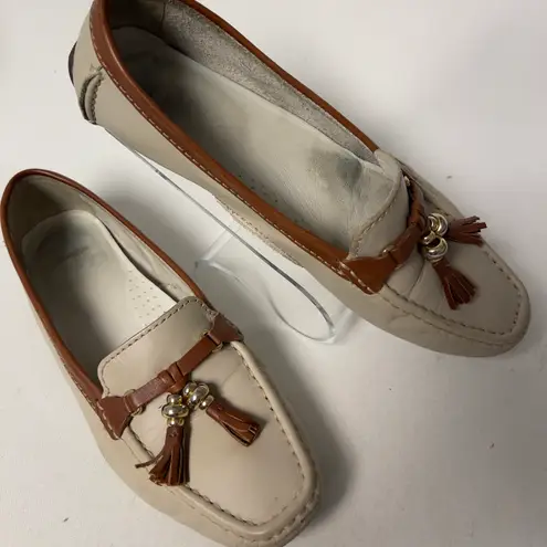 Women’s Moccasin Shoes Tan Size 9