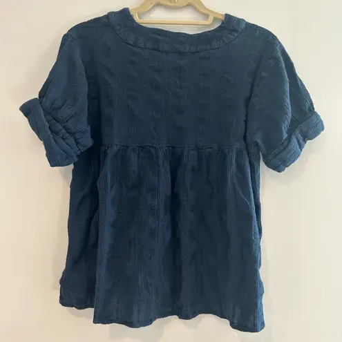 Pink Chicken New York Coastal Gauzy Cotton Short Sleeve Top V