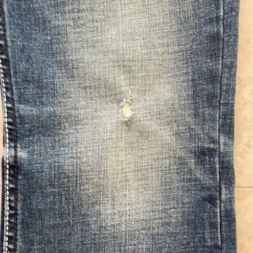 Silver Jeans Tuesday Slim Boot women’s jeans cropped mild distressing lowrise 28