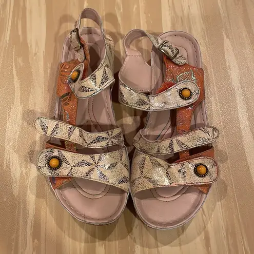 L'Artiste Spring Step Payokya Metallic Sandals Size EU 40 Artsy Tan Orange