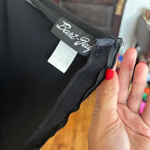 Vintage Solid Black One