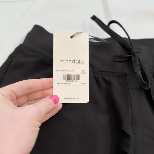 NWT Mandala 9 Pocket Scrub Joggers Black Size XS NEW!