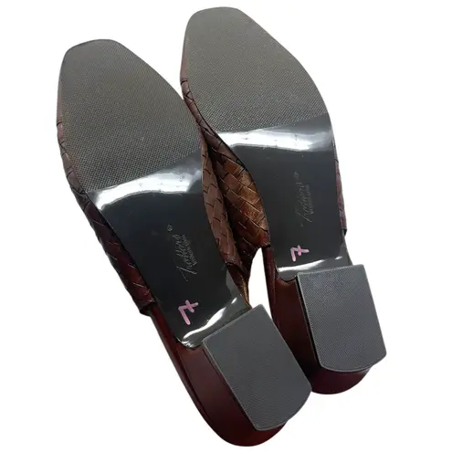 Trotters “Dea” Womens Size 10N Narrow Brown Woven Leather Slingback Buckle Pumps