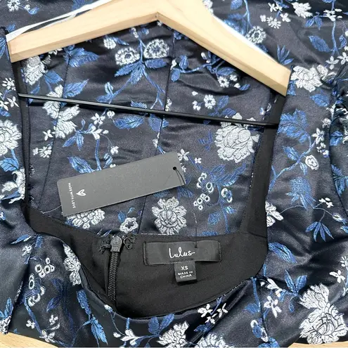 Lulu’s Dramatic Beauty Black Floral Jacquard Puff Sleeve Mini Dress NWT Size XS