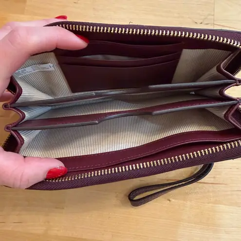 Radley London  Clifton Hall Metallic Wristlet Wallet