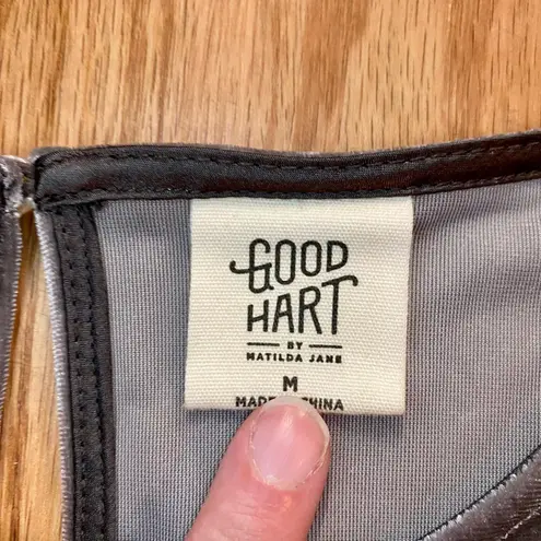 Matilda Jane ’s Good Hart Parthenon Velour Cropped Shirt Gray Womens Medium