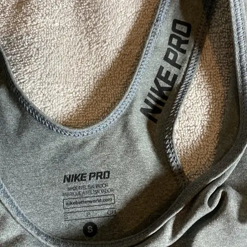 Nike  pro tank tops​​​