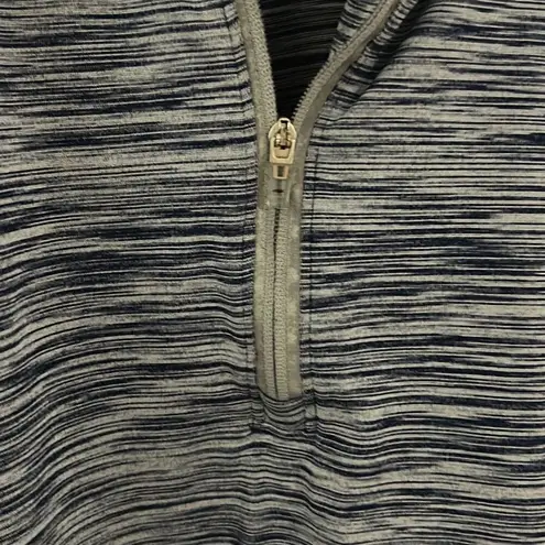 Avia Athletic Pullover Shirt Activewear Top Long Sleeve Blue Gray