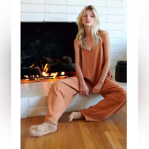 FP Movement Hot Shot Onesie Toasted Coconut in XL EUC Retail $70 Orange