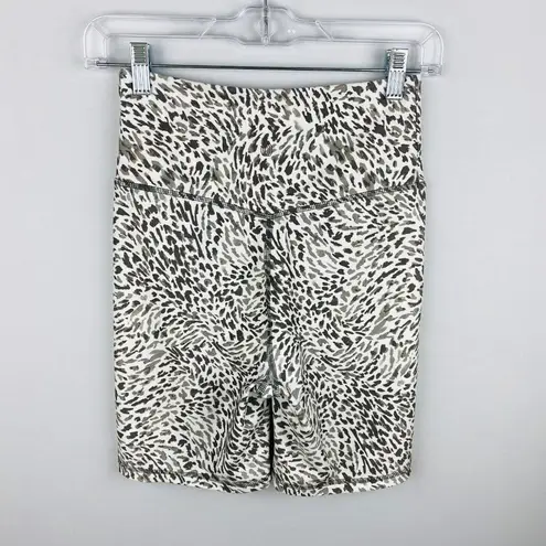 Balance Collection  Gray White Animal Print Athletic Pull On Yoga Shorts Womens M