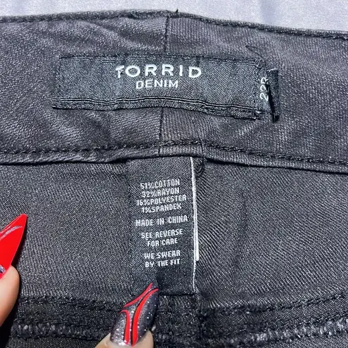 Torrid  Jeans Black