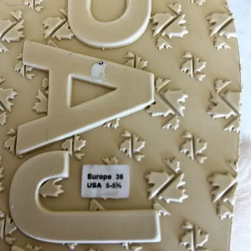 Pajar  MARA STRAP WOMEN'S SLIPPER, Color Ivory, size 5.5, NWOT