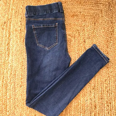 Liverpool Silky soft leggings size 26