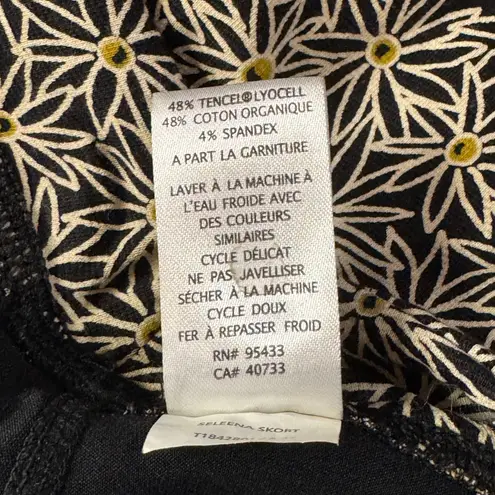 Toad & Co Medium Seleena Skort Daisy Floral Stretch Attached Shorts Drawstring Black