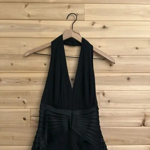 Tadashi Shoji Size 6 100% Silk Floor Length Ruffle Halter Neck Gown Maxi Dress