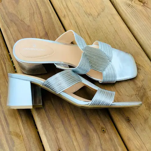 Bandolino Dressy comfy silver slide in sandals πΈπΈπΈ