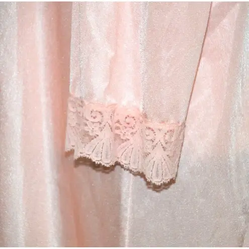 Vanity Fair Long Robe Pink Peach Small Gown USA Tricot All Nylon Vintage Buttons