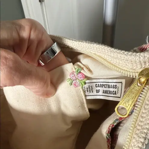 Carpetbags of America Chic Striped Shoulder Bag in Cream and Red