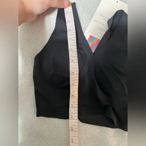 True & Co NWT - V-Neck Wireless Bra ~ XS, Black in Color