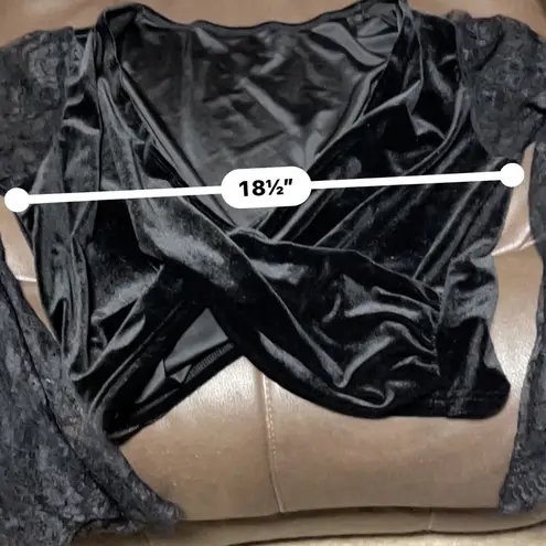 Cider Women's Black Velvet Lace Sleeve Top Size 0XL