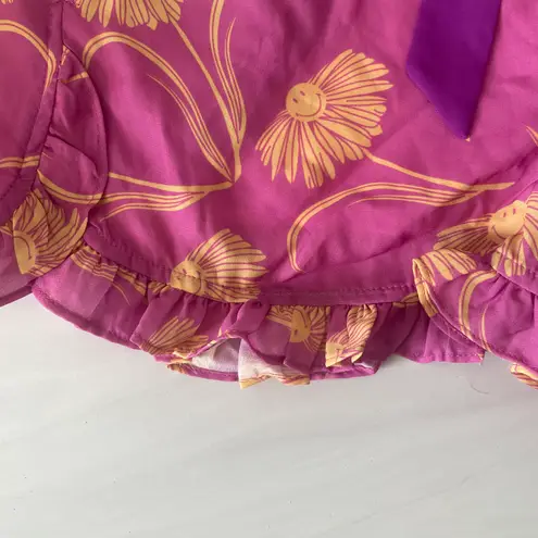 Unique Vintage x Smiley Pink Floral Smiley Faced Belted Shorts- Size Large- NWT