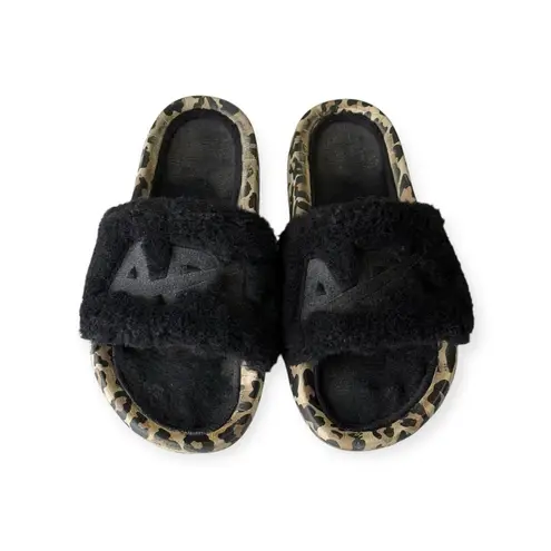 APL ๐ค Limited Ed Capsule Shearling Slide Sandal
๐ค Parchment Black Leopard ๐ค 9M