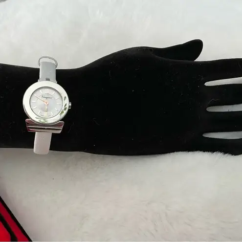 Salvatore Ferragamo Authentic watch💖