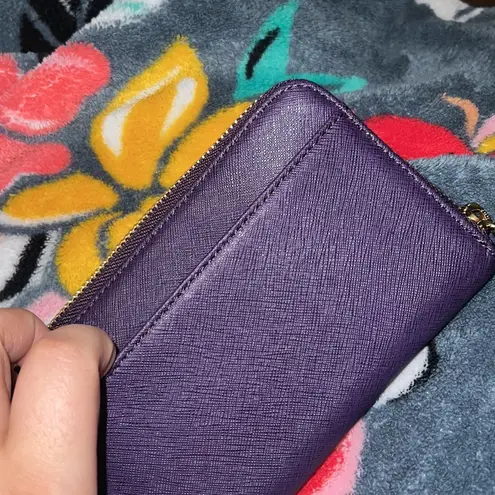 Calvin Klein NWOT  Zip Around Wallet