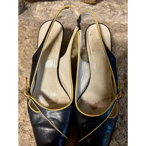Max Mara Navy w/Bone Patent Leather Trim Low Kitten Heel Slingback Pumps 37.5/7
