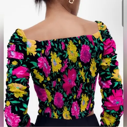 ZARA NWT. $50R  Off Shoulder Sweetheart Neckline Floral Crop Top Blouse Size M