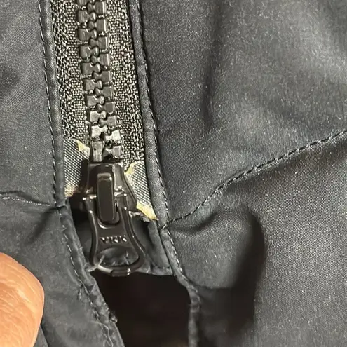 Brooks Brothers Women's Black Quilted longer puffer jacket 80% duck down small