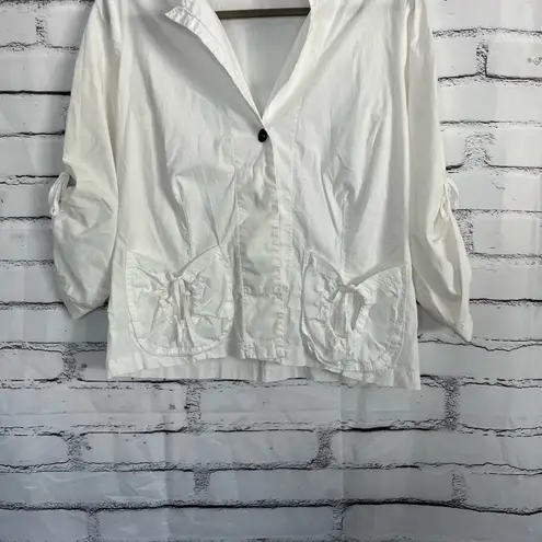 XCVI White Lightweight Button Front Jacket Women’s S Ruched Pockets Cropped
