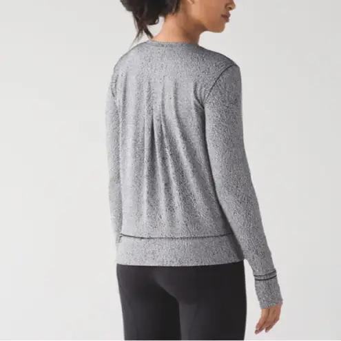 Lululemon  8 Rush Hour Long Sleeve Running Shirt in Spray Jacquard White Black