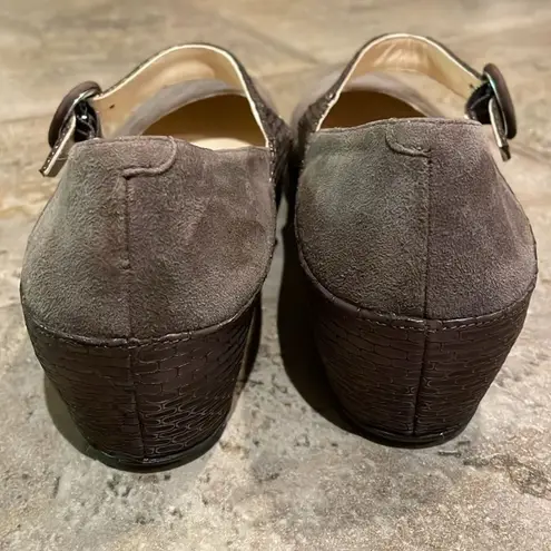 Amalfi by Rangoni Taupe Brown Suede Leather Wedge Mary Jane Shoe Womens 8.5N Size 8.5