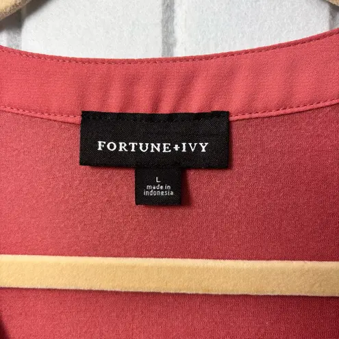 Fortune + Ivy Elegant V-Neck Zipper Blouse Size L