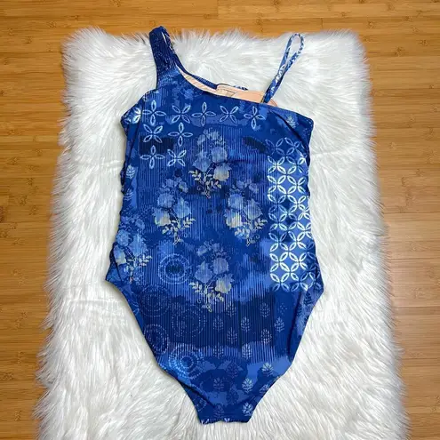 Garnet Hill 3/$30 Signature Blue Printed Asymmetrical One Piece Swimsuit 18