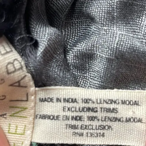 Eco Friendly Scarf + bracelet Gray