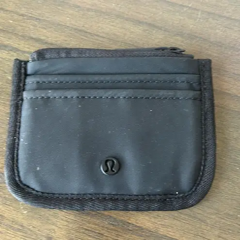 Lululemon card holder