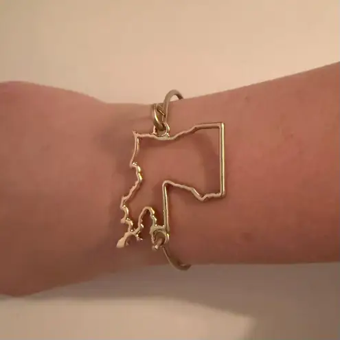 Anna & Ava New Louisiana State Outline Bangle Bracelet Gold One Size NWT LA ULL